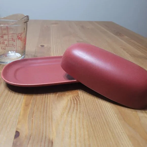 Noritake Colorwave Raspberry Covered Butter Dish - Picture 2 of 3